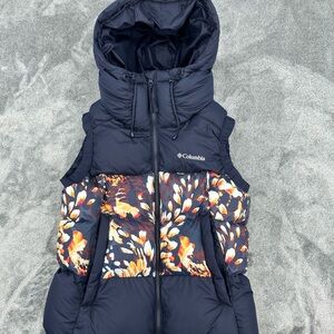 Columbia Navy and Multicolor Puffer Vest